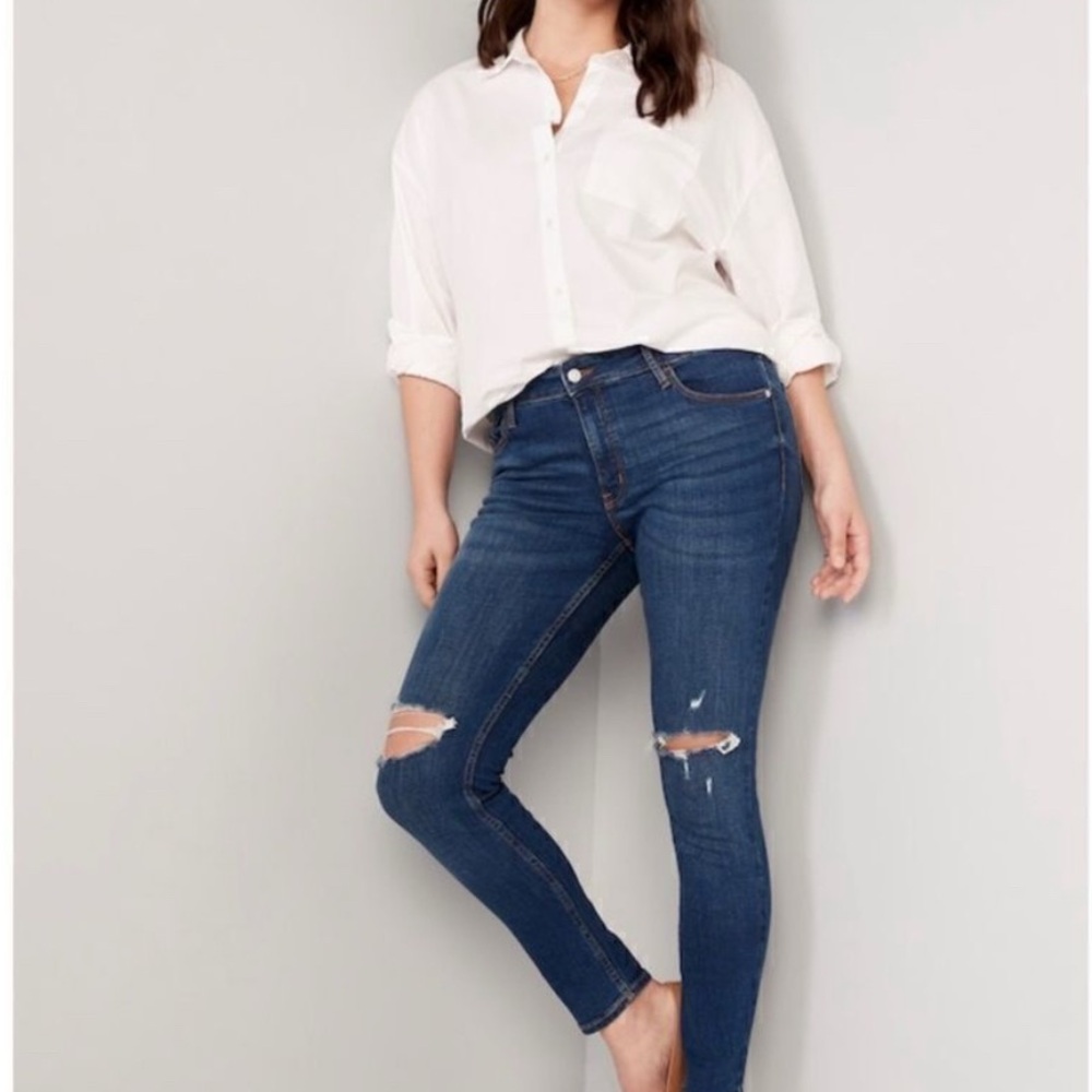 Old Navy mid rise super skinny Women's Blue Distressed Jeans size 6